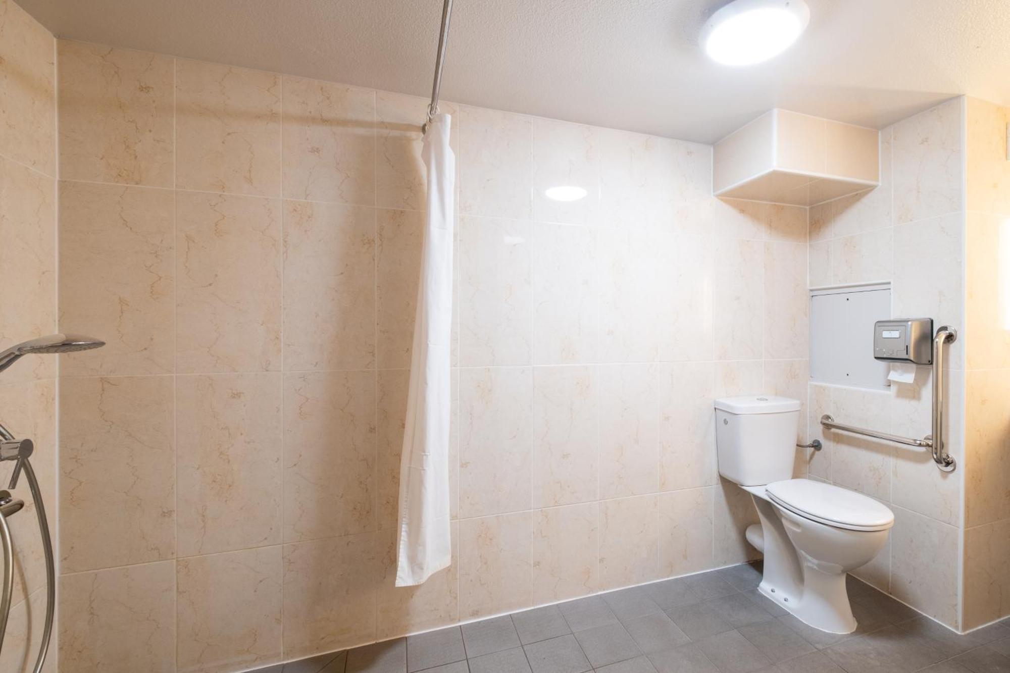 B&B Hotel Lille Seclin Unexpo Экстерьер фото