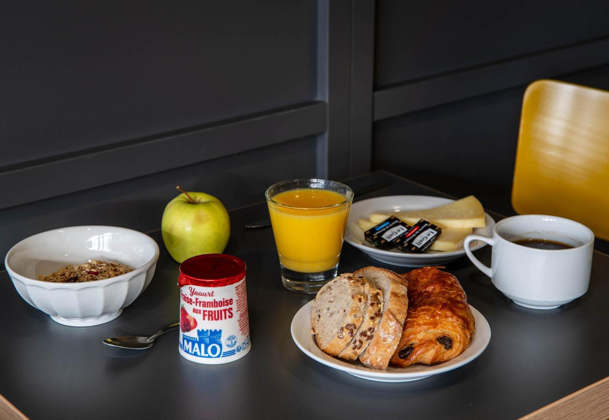 B&B Hotel Lille Seclin Unexpo Экстерьер фото